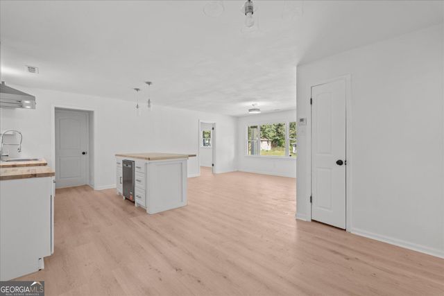 6963 Debbie Lane, Lithia Springs, GA 30122