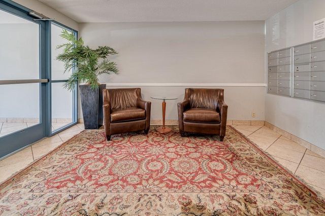 4400 Upton Avenue S 202, Minneapolis, MN 55410