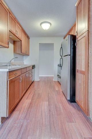 4400 Upton Avenue S 202, Minneapolis, MN 55410