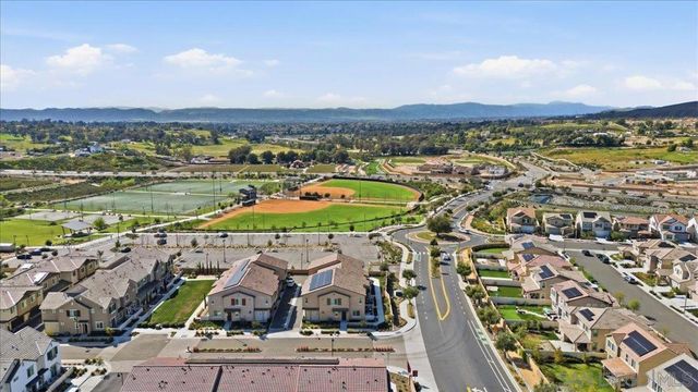 39319 Corvina, Temecula, CA 92591