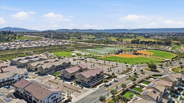 39319 Corvina, Temecula, CA 92591