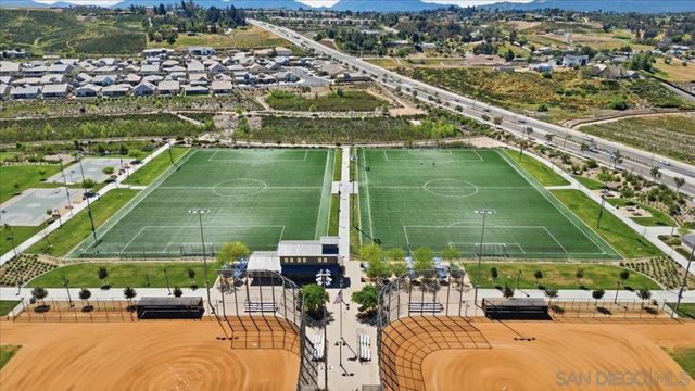 39319 Corvina, Temecula, CA 92591