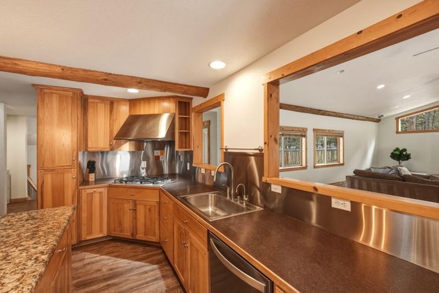 63375 Saddleback Drive, Bend, OR 97703