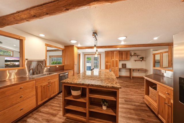 63375 Saddleback Drive, Bend, OR 97703