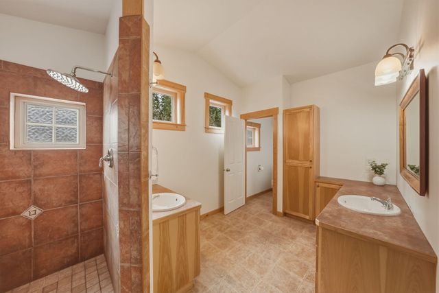 63375 Saddleback Drive, Bend, OR 97703