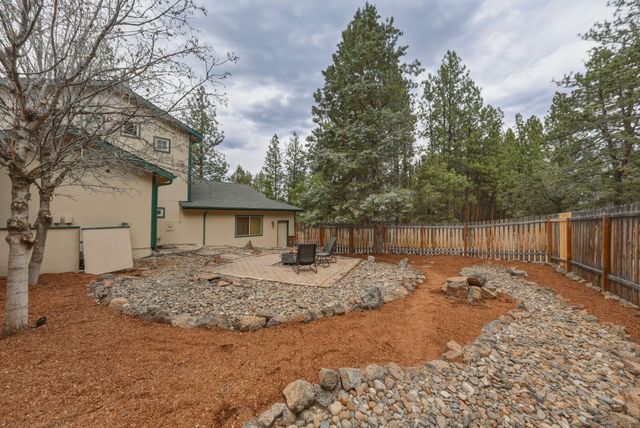 63375 Saddleback Drive, Bend, OR 97703