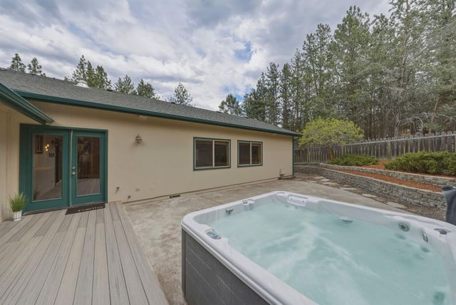 63375 Saddleback Drive, Bend, OR 97703