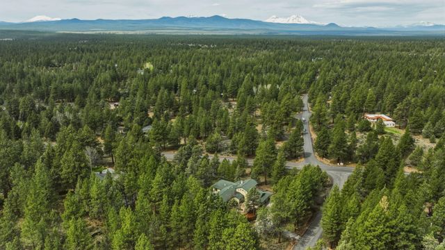 63375 Saddleback Drive, Bend, OR 97703