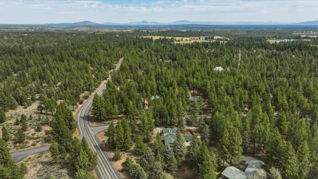 63375 Saddleback Drive, Bend, OR 97703