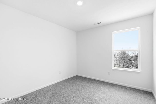 8517 Quail Creek Ct, Louisville, KY 40229