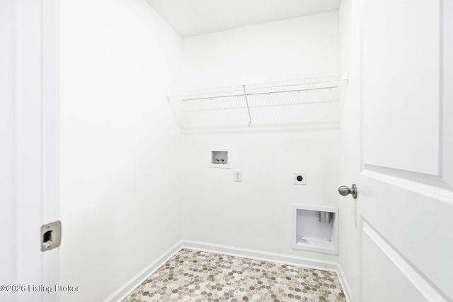 8517 Quail Creek Ct, Louisville, KY 40229