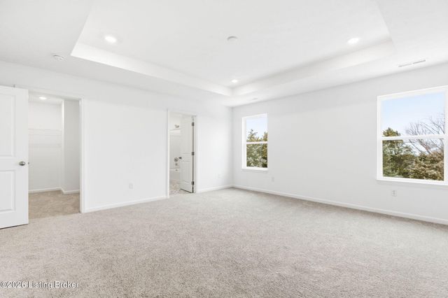 8517 Quail Creek Ct, Louisville, KY 40229