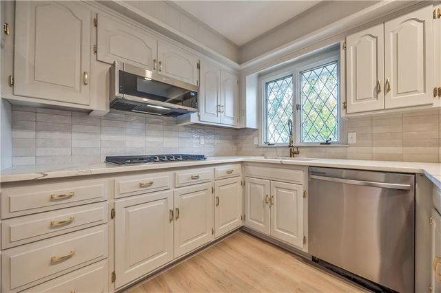 6218 W 64 Terrace, Mission, KS 66202