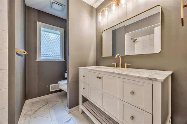 6218 W 64 Terrace, Mission, KS 66202