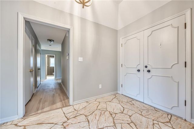 6218 W 64 Terrace, Mission, KS 66202