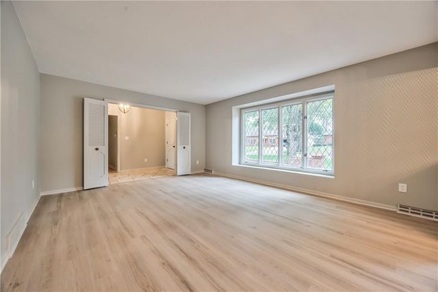 6218 W 64 Terrace, Mission, KS 66202