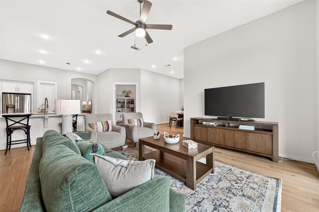 29843 Breezy Pines Loop, Fulshear, TX 77441