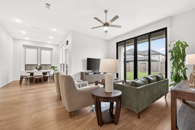 29843 Breezy Pines Loop, Fulshear, TX 77441