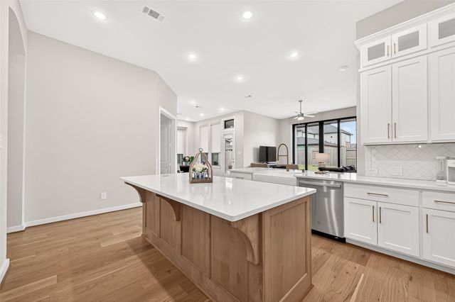 29843 Breezy Pines Loop, Fulshear, TX 77441