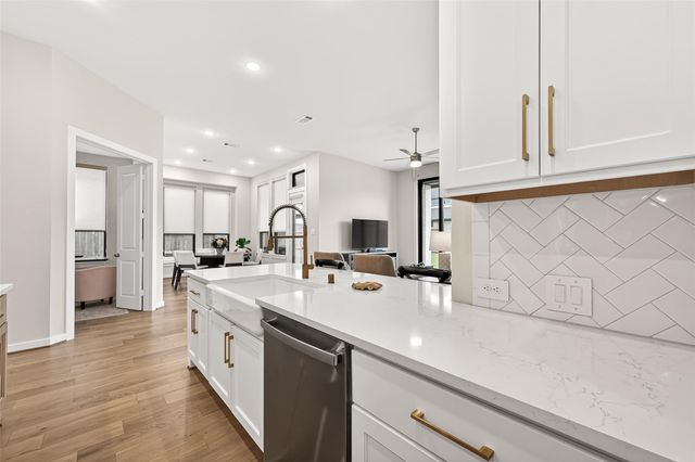 29843 Breezy Pines Loop, Fulshear, TX 77441