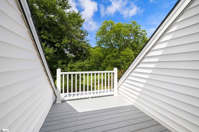 302 Greenview Circle, Greenville, SC 29609