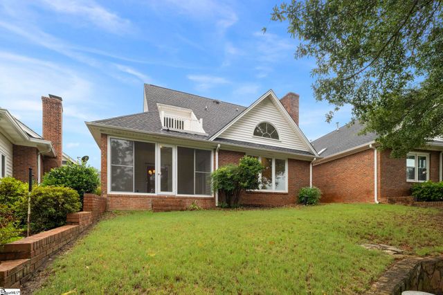 302 Greenview Circle, Greenville, SC 29609
