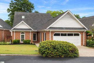 302 Greenview Circle, Greenville, SC 29609