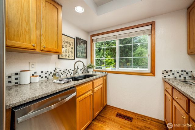 9626 NE 129th Place, Kirkland, WA 98034