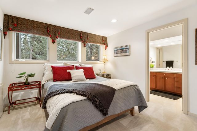 58151 Gannet Lane 20, Sunriver, OR 97707