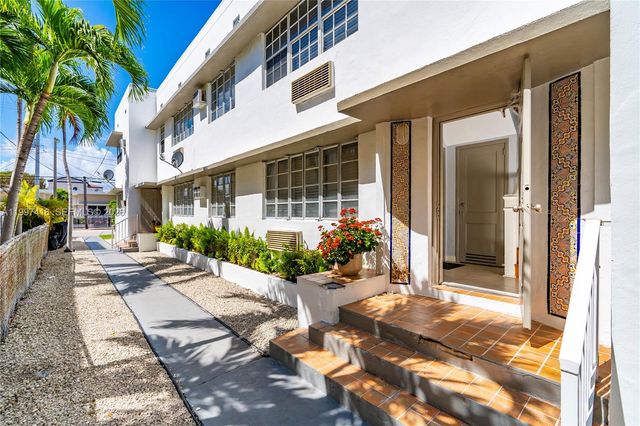 7635 Dickens Ave, Miami Beach, FL 33141