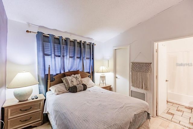 323 BOBBY JONES ROAD 323, Sarasota, FL 34232