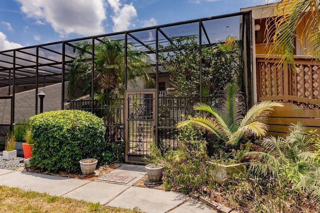 323 BOBBY JONES ROAD 323, Sarasota, FL 34232