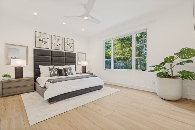 5817 Richmond Avenue, Dallas, TX 75206