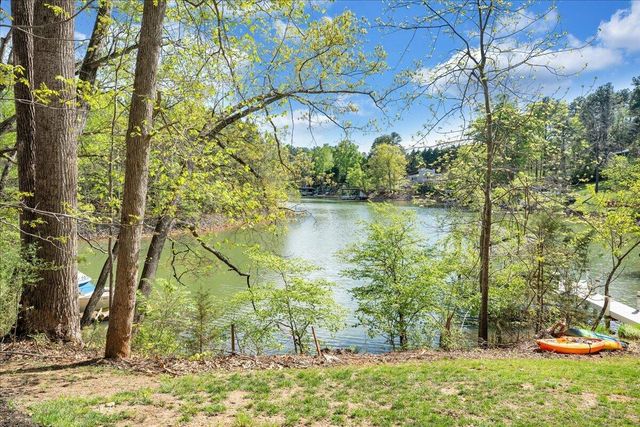 16358 Moneta RD, Moneta, VA 24121