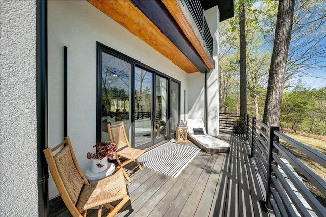 16358 Moneta RD, Moneta, VA 24121