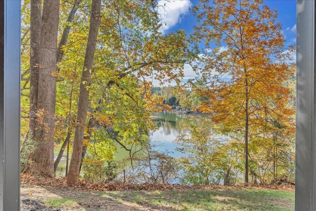 16358 Moneta RD, Moneta, VA 24121