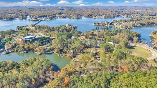 16358 Moneta RD, Moneta, VA 24121