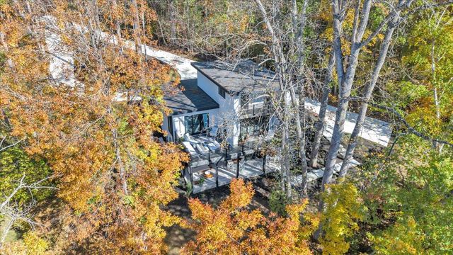 16358 Moneta RD, Moneta, VA 24121