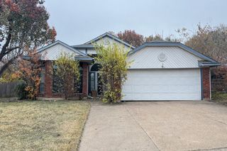 900 Tennessee Trail, Arlington, TX 76017