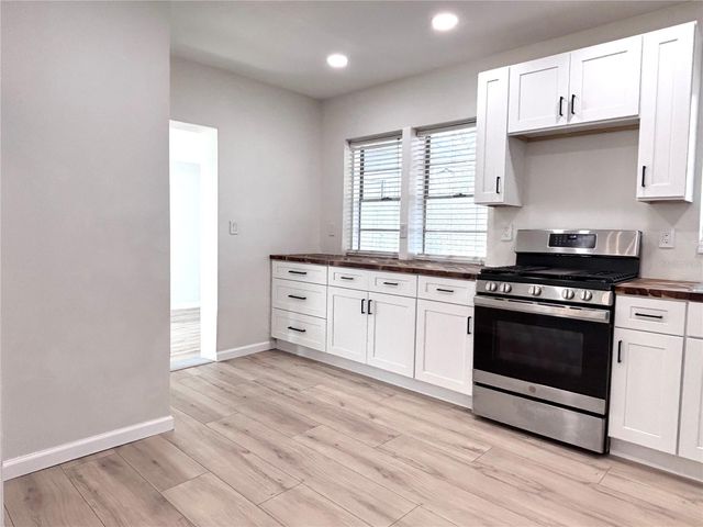 718 REVERE STREET, Daytona Beach, FL 32114