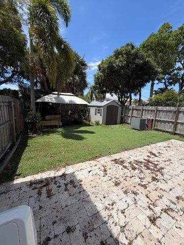 806 NW 41st Court ., Deerfield Beach, FL 33064