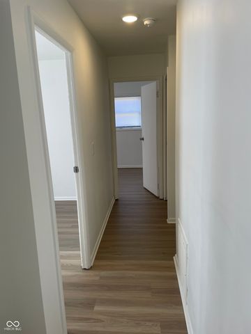 8246 E 41st Place, Indianapolis, IN 46226