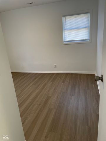 8246 E 41st Place, Indianapolis, IN 46226