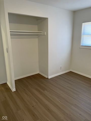 8246 E 41st Place, Indianapolis, IN 46226