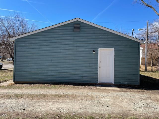 8246 E 41st Place, Indianapolis, IN 46226