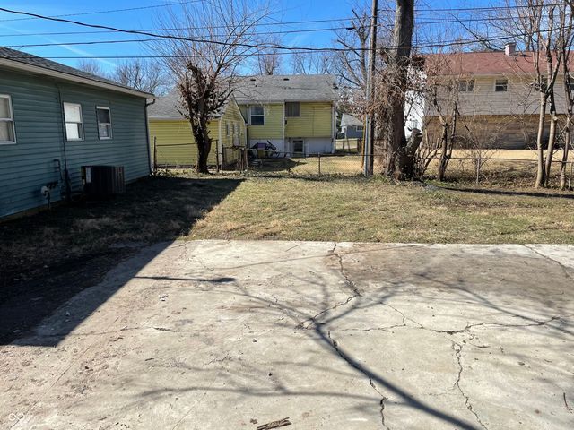 8246 E 41st Place, Indianapolis, IN 46226