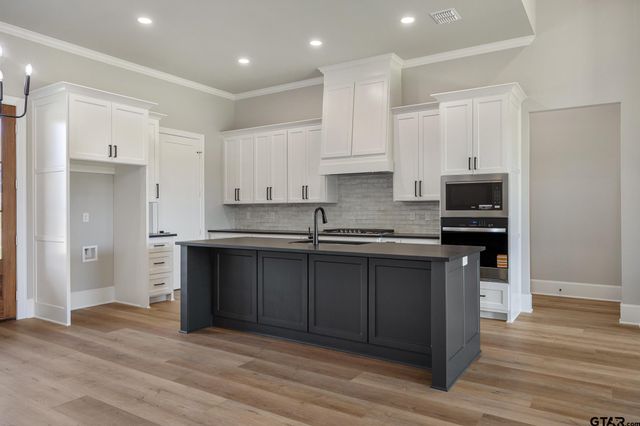 406 Sides Blvd, Bullard, TX 75757