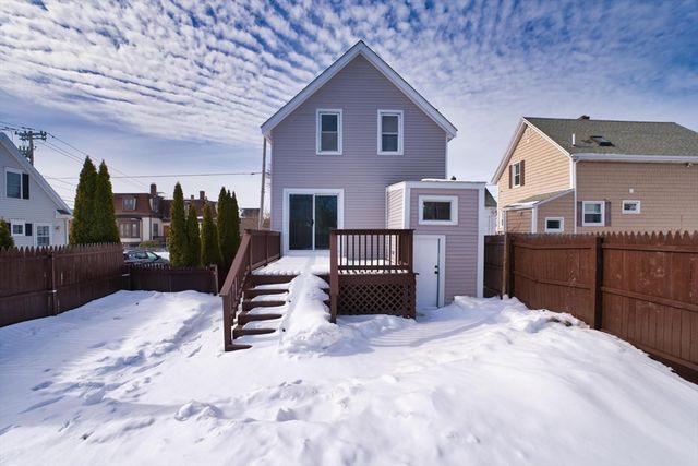 366 Ash St, New Bedford, MA 02740