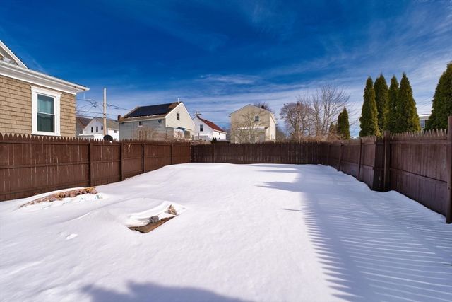 366 Ash St, New Bedford, MA 02740