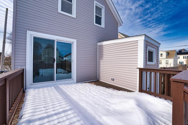 366 Ash St, New Bedford, MA 02740